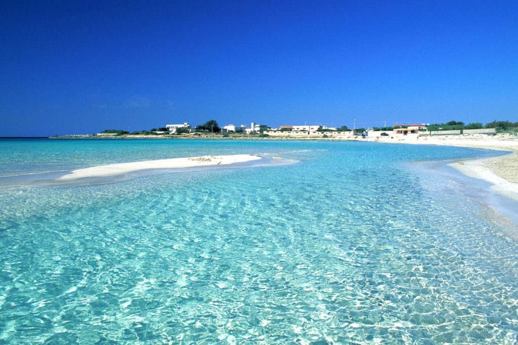 Playa de Punta Prosciutto en la provincia de Lecce, en Apulia. 