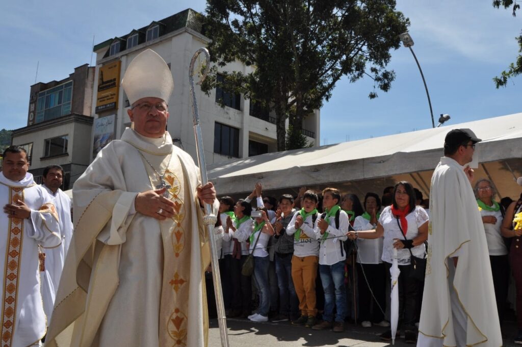 Monseñor César Alcides Balbín Tamayo, obispo de Cartago, Colombia 1 Monseñor Balbín Tamayo - Obispo de Cartago - Colombia - CARF