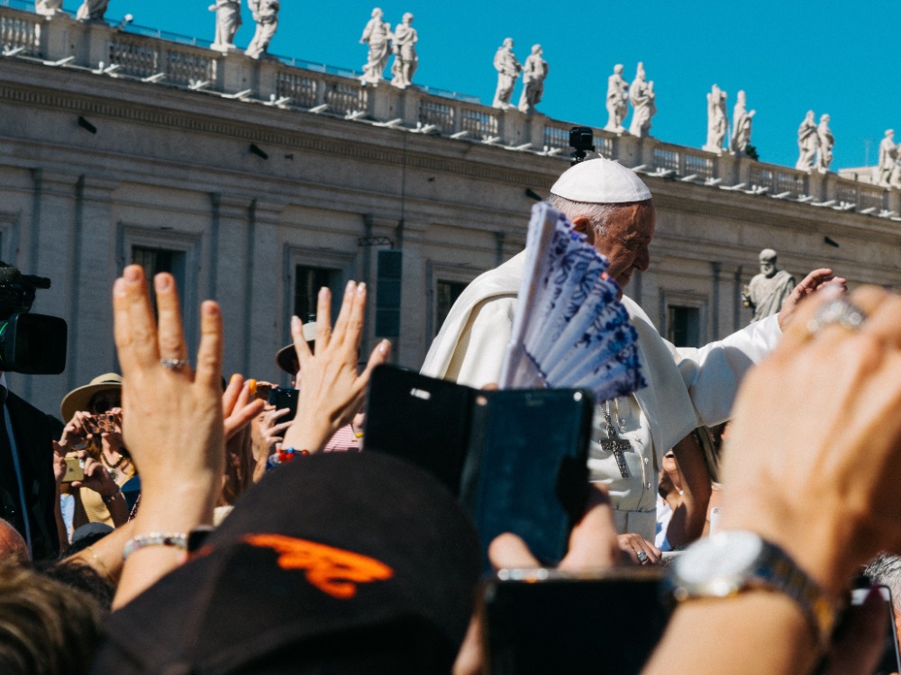 CARTA ENCÍCLICA FRATELLI TUTTI DEL SANTO PADRE FRANCISCO SOBRE LA FRATERNIDAD Y LA AMISTAD SOCIAL