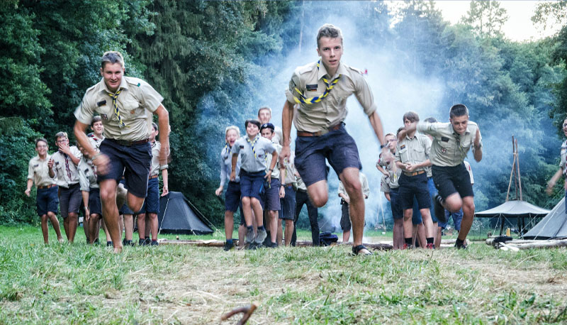 Elias Baier: «La Virgen María me salvó de una vida virtual» 1 elias braier boy scout