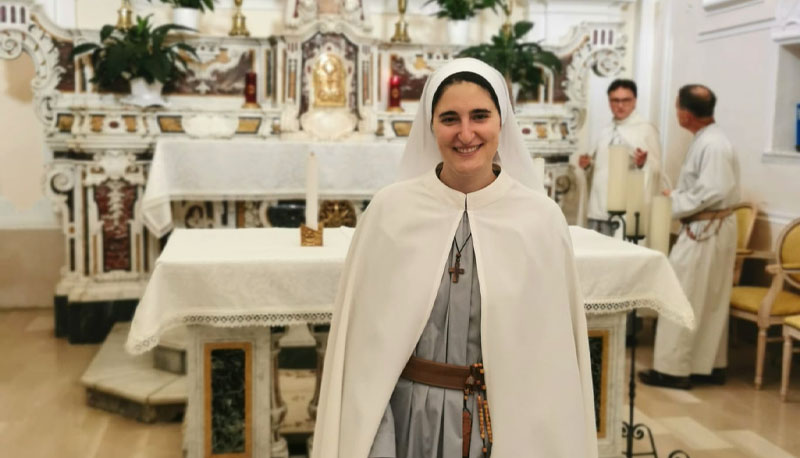 Hermana Roberta Sofía: de la Iglesia ortodoxa a la católica 5 Imagen de la Hermana Roberta Sofía con los hábitos de monja.