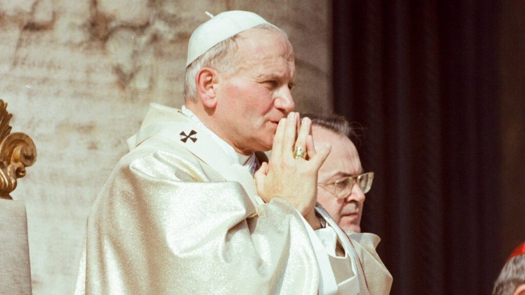 Formation of seminarians: what do they study? 1 john paul II formation of seminarians what does a seminarian study?