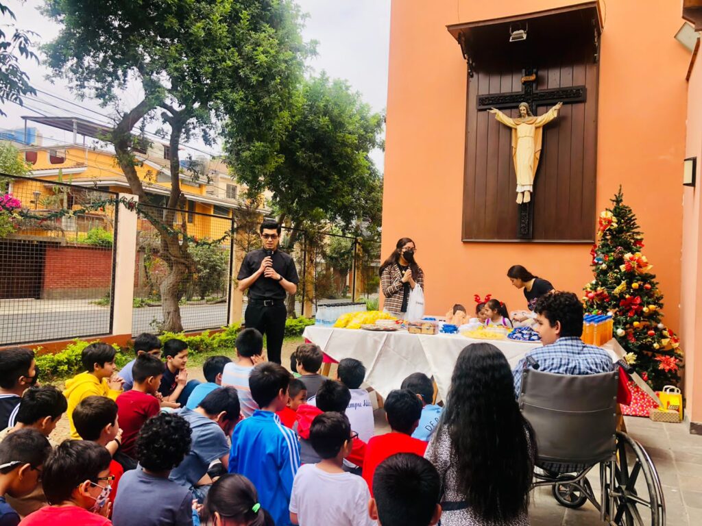 Don Gustavo Zamudio, párroco en Lima, alcanzó su fe adulta gracias a estudiar en Roma 1 GUSTAVO ZAMUDIO, PÁRROCO EN LIMA