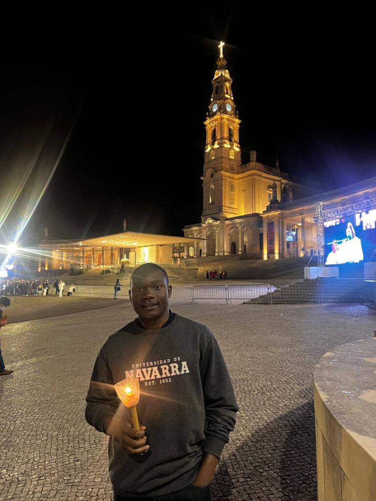 Paul de Malawi: «necesitamos sacerdotes bien formados para ayudar a todos» 2 Paul Benson Sacerdote Malawi Fatima