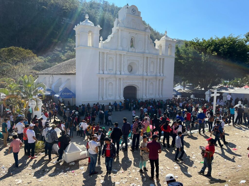 Gabriel Hernán, el seminarista que quiere sacar a Honduras de la violencia 2 santuario de san matías, la campa, honduras. sacerdotes y seminaristas